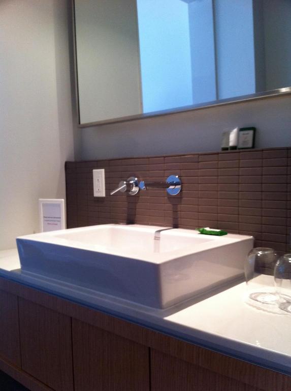 Hotel Ocho Toronto Eksteriør billede